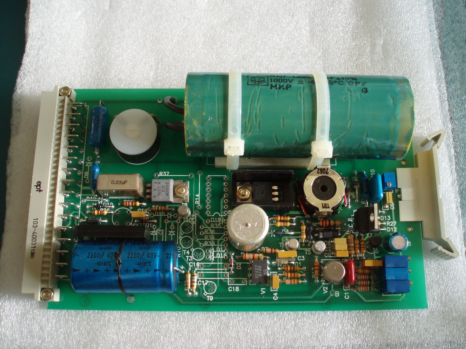 für eine größere Darstellung in einem neuen Fenster
aufs Bild klicken